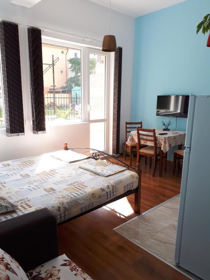 Flowers Studio Pomorie Exterior photo