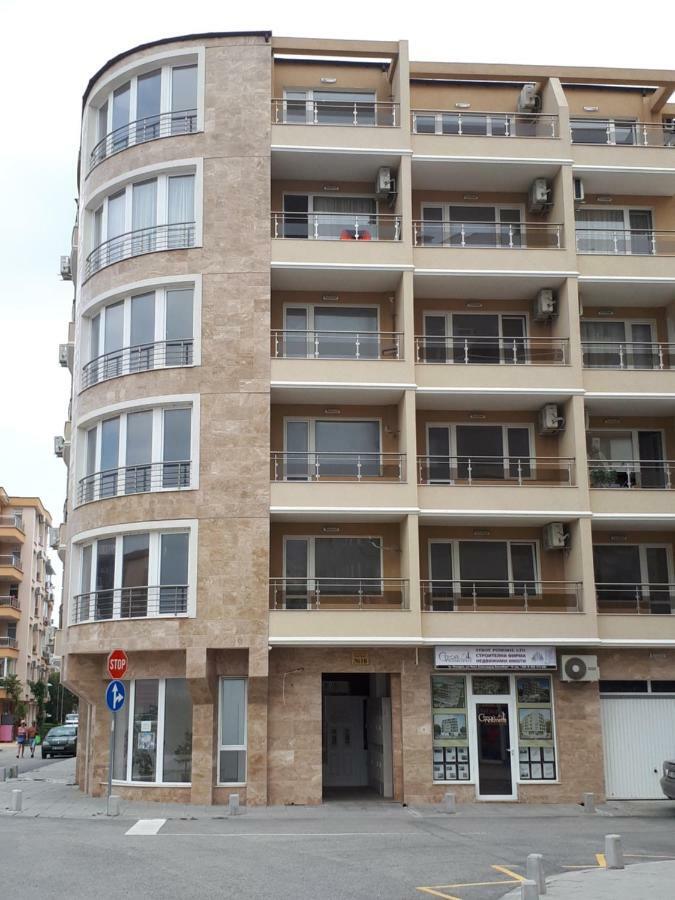 Flowers Studio Pomorie Exterior photo